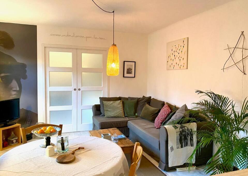 Appartement Chaleureux Entre Zola Et Proce. Nantes Extérieur photo