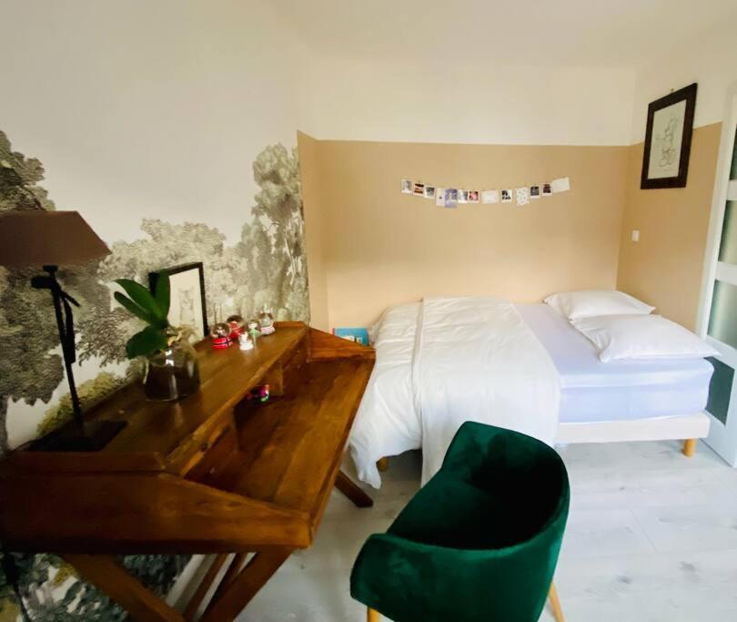 Appartement Chaleureux Entre Zola Et Proce. Nantes Extérieur photo
